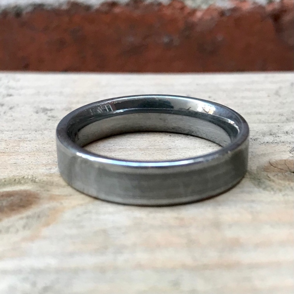 JVL Tungsten Ring Size 9 - Picture 14 of 16